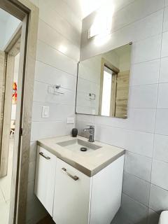 Signature Point Bella Vista, Sea View 2 BR - 1