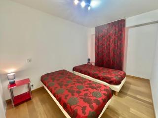 Vieux Port Two Bedroom Apartment A11 - Cannes - 2
