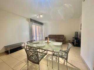 Vieux Port Two Bedroom Apartment A11 - Cannes - 8