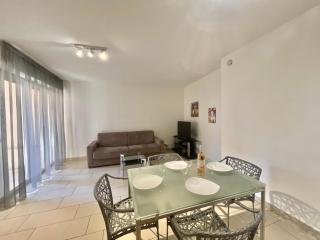 Vieux Port Two Bedroom Apartment A11 - Cannes - 7