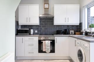 Fully Refurbished North Belfast Home 2 - 6
