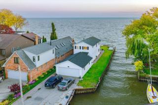 Enjoy Our Lakefront Paradise - Clinton - 7