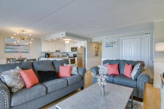 Walk to Ocean City Beach Family Condo with Pool - Ocean City - 1