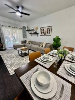 Newly Renovated Townhouse! - Davenport - 3