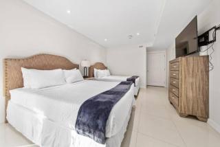 Amazing BahiaMar beachfront 2 steps from amenities - 3