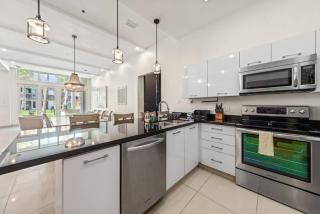 Luxury Ground Beachfront Condo Solare 103 - 2
