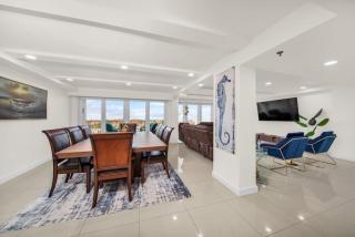 Luxury 6th Floor Beachfront Condo Amazing Views - South Padre Island - 3
