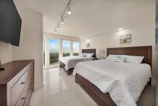 Luxury Beachfront Condo With Amazing Sunset Views - South Padre Island - 1
