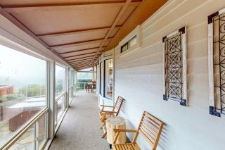 The Fish Bowl - Carpenterville - 8