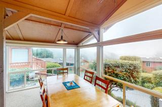 The Fish Bowl - Carpenterville - 7