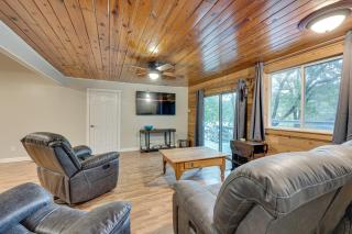 Spacious Hot Springs Lakehouse on Lake Hamilton! - 6