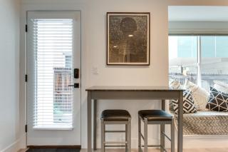 Jefferson Park Apartment Walk to Empower Field! - 4