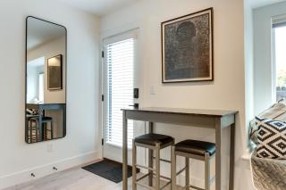 Jefferson Park Apartment Walk to Empower Field! - 3