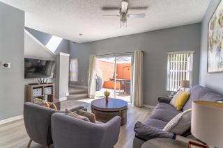 Retreat with Themed Rooms - Kissimmee - 8