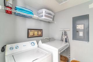 Retreat with Themed Rooms - Kissimmee - 3