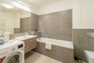 Panorama City - luxury apartment in the center of Bratislava, free parking, best location - 5