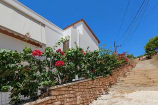 Villa Maçi - Saranda - 9