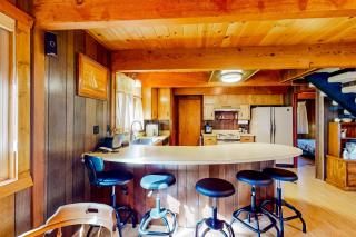 Tranquil Treehouse Haven - Tahoe City - 2