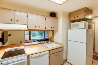 Mountain Condo w/ Fireplace in Kirkwood Ski Resort - 9