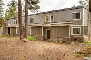 Mountain Condo w/ Fireplace in Kirkwood Ski Resort - 8