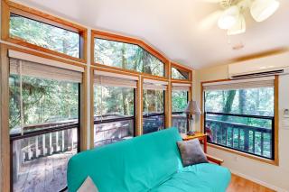 White Narwhal - Carpenterville - 8