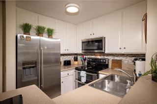 Oceanside Beach Condos - Oceanside - 3