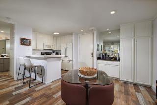 Oceanside Beach Condos - Oceanside - 4
