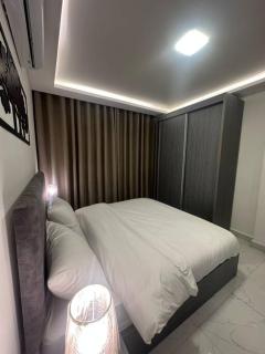 cozy rooftop near al services 24 - Rujm ash Sharāʼirah - 8