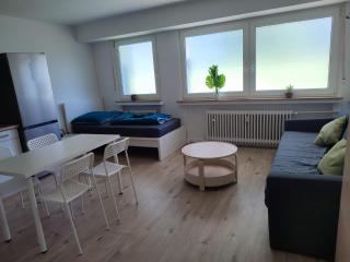 Moderne Ferienwohnung Messe Monteurwohnung Business Appartement Ratingen 4-5 P, Flughafen Düsseldorf - Ratingen - 0