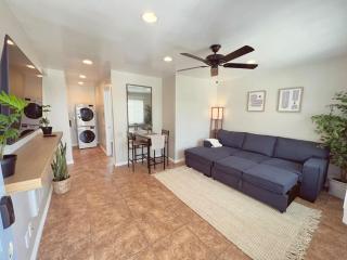 Beach Bungalow #3 in Newport Beach (A/C Included) - 5