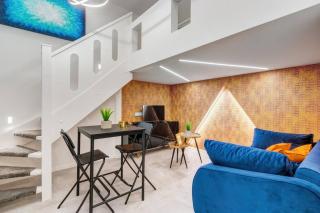 Modern Luxe Retreat - Budapest - 1