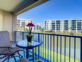 Luxury Fountain View Oceanwalk Condo Seconds to Beach and Pool. OW11-205 - New Smyrna Beach - 6