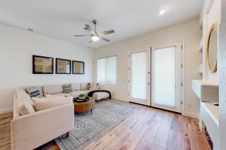 Serenity Now - Glendale - 8