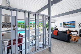 The Happy House - Meredith Lodging - Palm Springs - 4