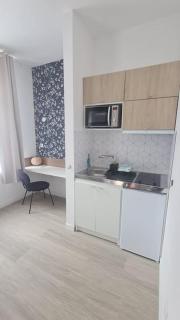 Studio entièrement rénové proche gare - 4
