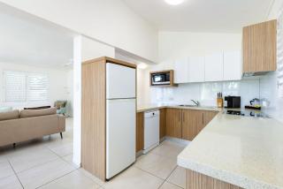 Byron Bay Beachfront Holiday Apartments Courtyard 1 - 6