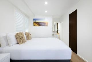 Byron Bay Beachfront Holiday Apartments Courtyard 1 - 1