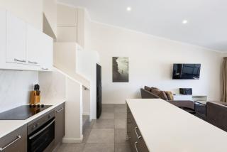 Byron Bay Beachfront Holiday Apartments Penthouse 10 - 8