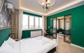 Heart of the City Center Lux Apartment2 with View - Sofia - 9