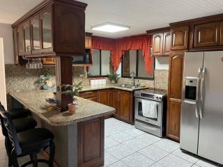 Casa completa cerca del aeropuerto - Alajuela - 5
