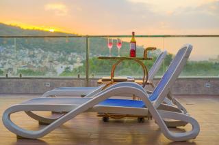Pax Hotel Grand Blue 3 min walk from Udaipur city Railway Station - 3