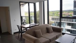 Smart apartment right in Canberra CBD - 5