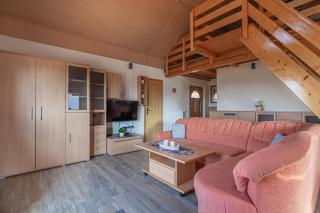 Vineyard Cottage Urban - Happy Rentals - 7