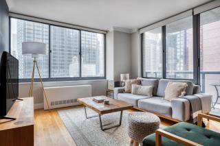 Midtown 1BR w Water views Indoor pool NYC-36 - 0