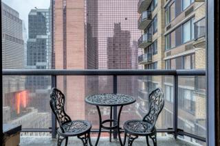 Midtown 1BR w Water views Indoor pool NYC-36 - 5