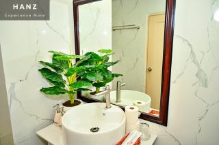 Cosmo Central Hotel - 3