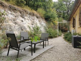 Inviting villa in Saint Paul trois Chateaux with pool - Saint-Paul-Trois-Châteaux - 0