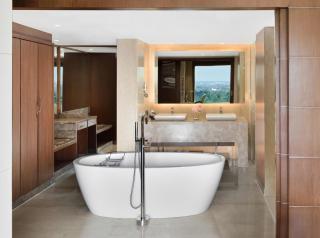 Courtyard by Marriott Bengaluru Hebbal - Bangalore - 3