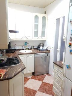 Habitacion en piso compartido cerca del Camp Nou - L'Hospitalet de Llobregat - 4
