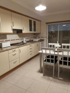 T2 Infante Moderno Wi-Fi Garagem 50 M Praia - Quarteira - 3